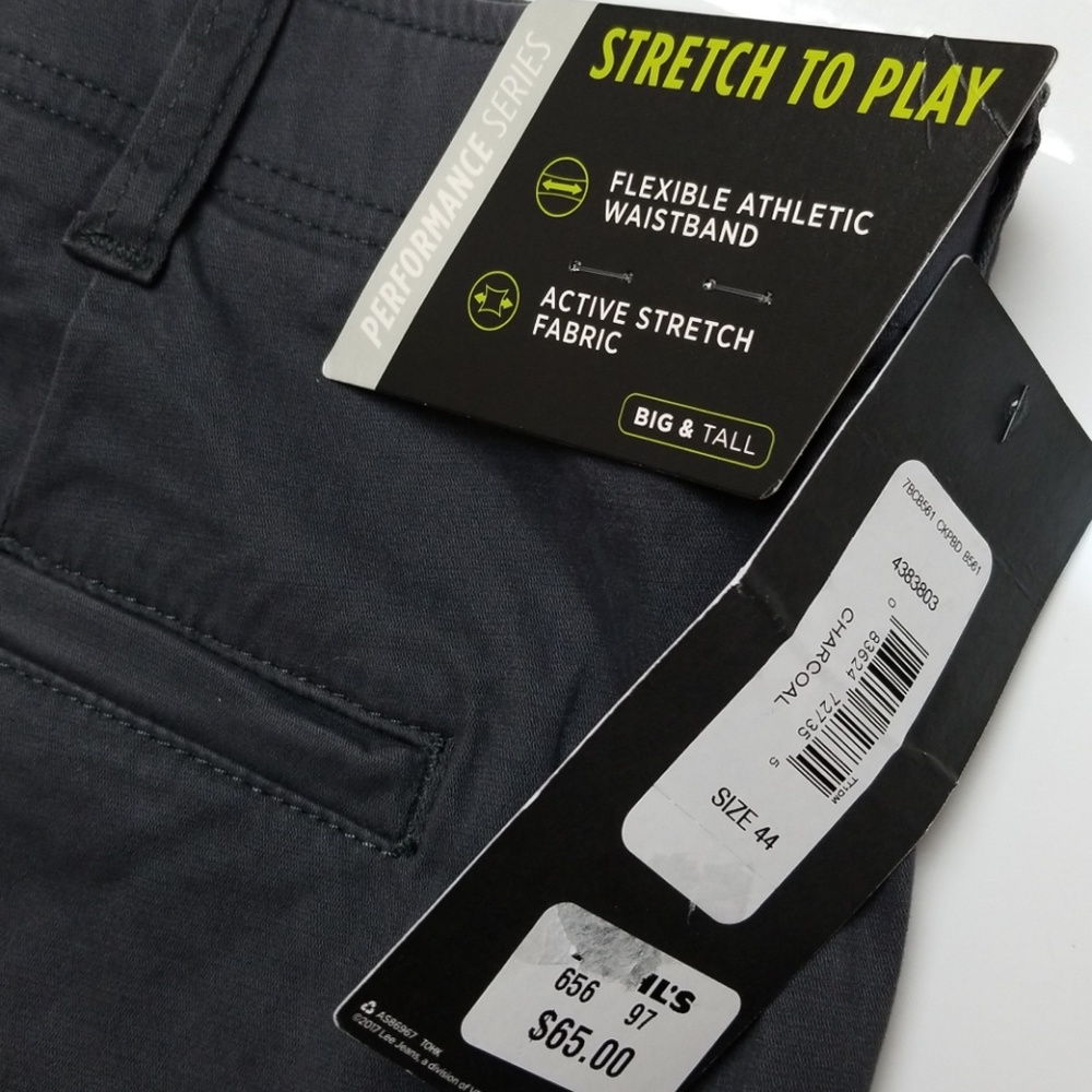 NWT Men's Extreme Comfort Cargo - Picture 3 of 4